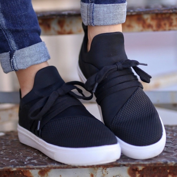 Steve Madden Shoes | Lancer Sneaker 